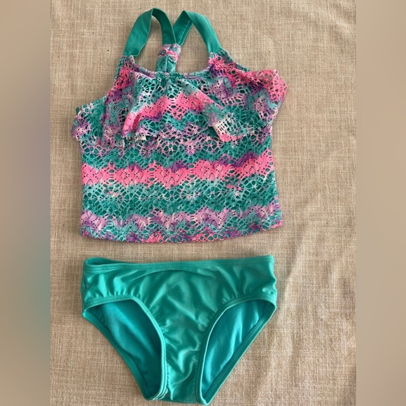 Girls 2 piece Swimsuit - Picture 2 of 7